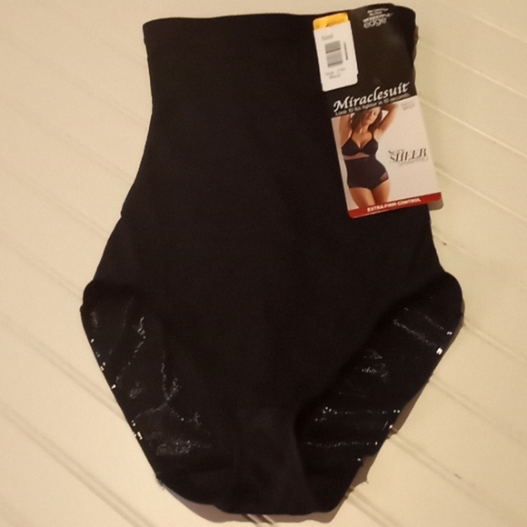 Miraclesuit Hi Waist Black Brief Shaper - Picture 2 of 10